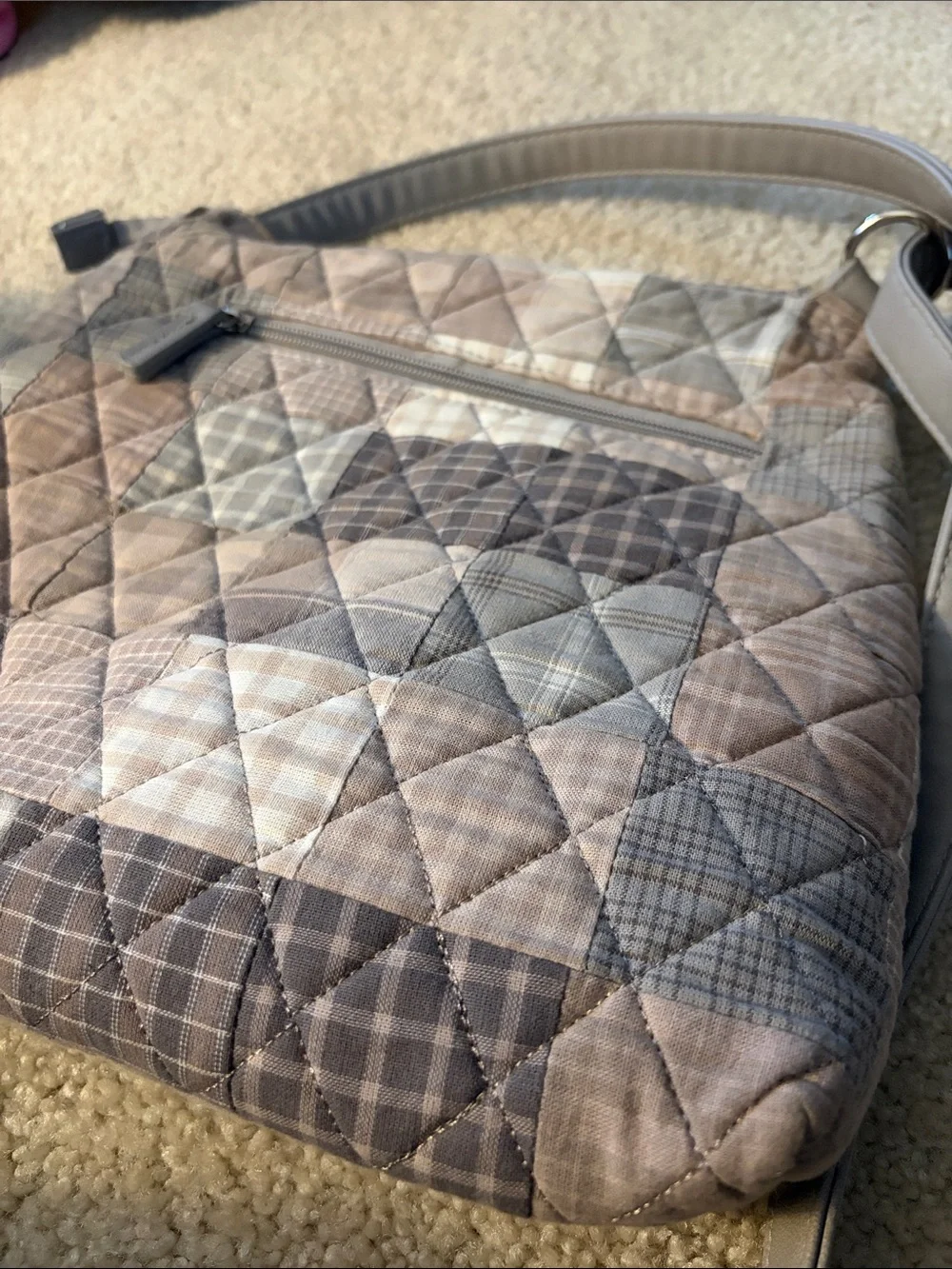 Donna Sharp Quilted Patchwork Plaid Crossbody Bag in Neutral Colors - NWOT